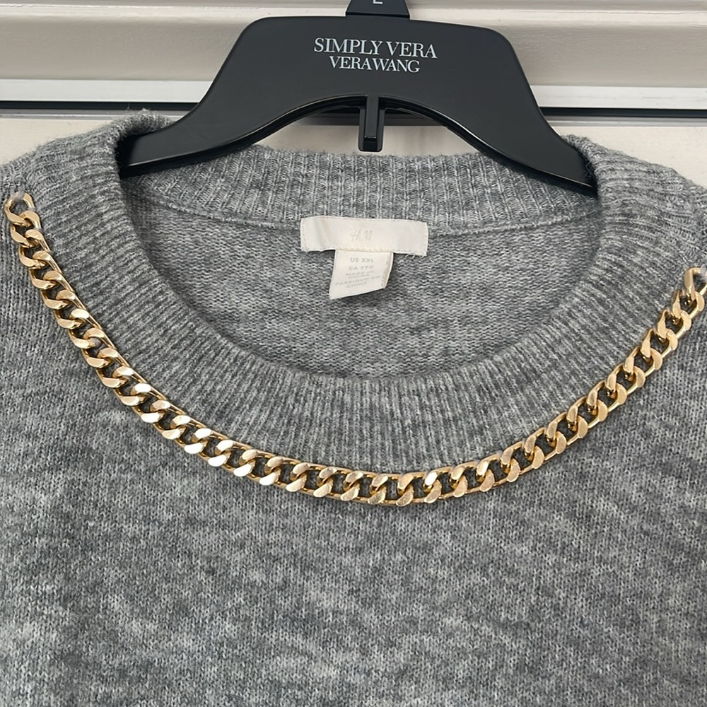 Sweater - Picture 2 of 3